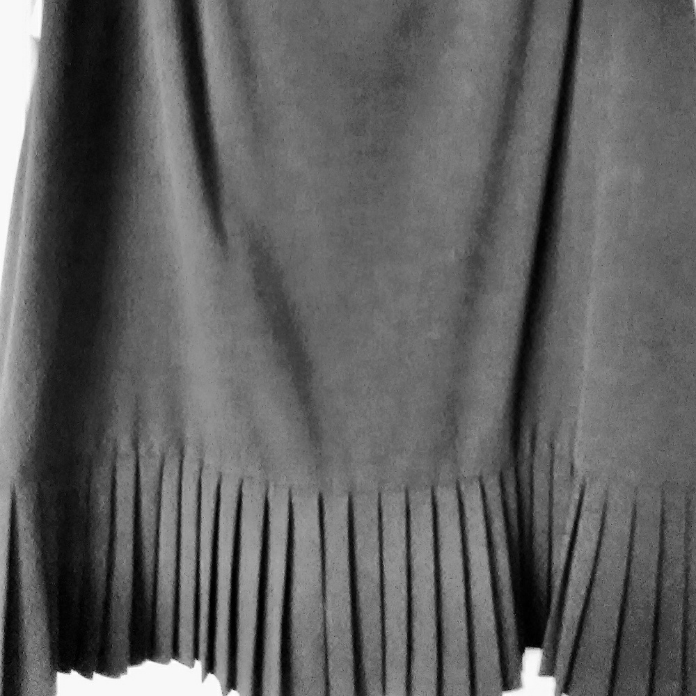 Black pencil skirt